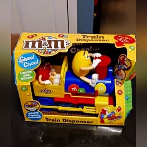 M&M CANDY DISPENSER